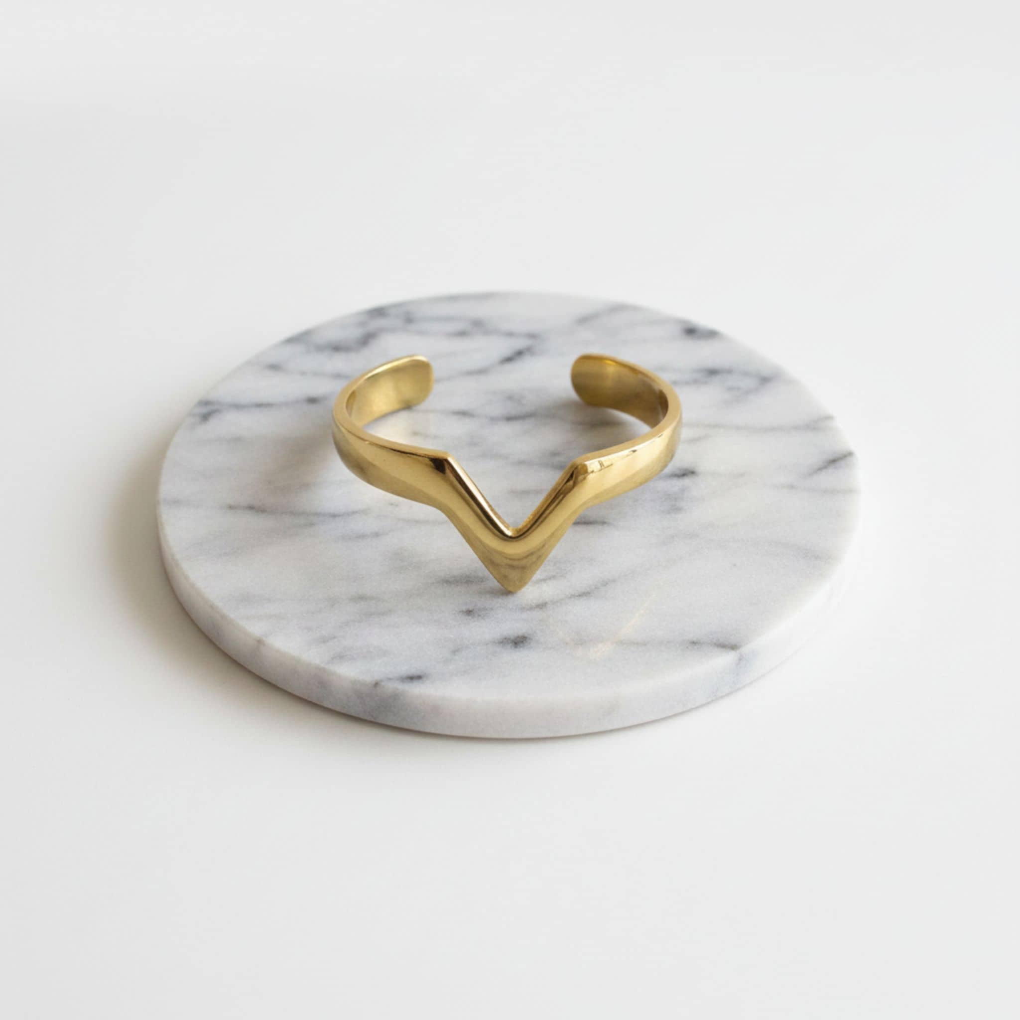 V-Shaped Brass Cuff Bracelet | Nyeupe